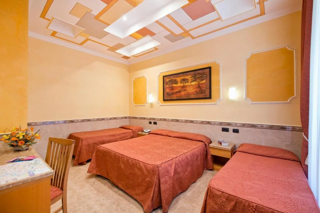 Camera Quadrupla — Hotel Marco Polo Rome