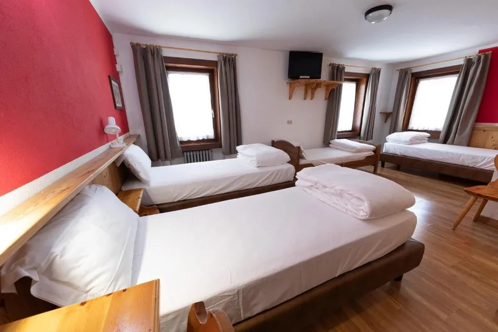 Quadruple Room — Hotel Meuble’ Joli