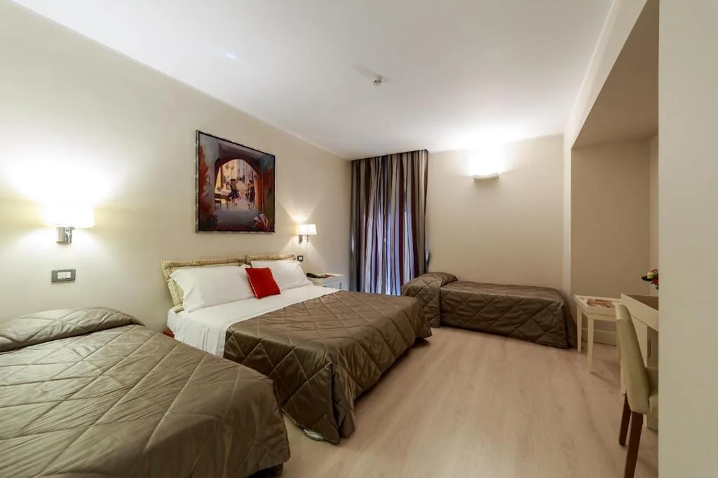 Camera Quadrupla — Hotel Mirasole International