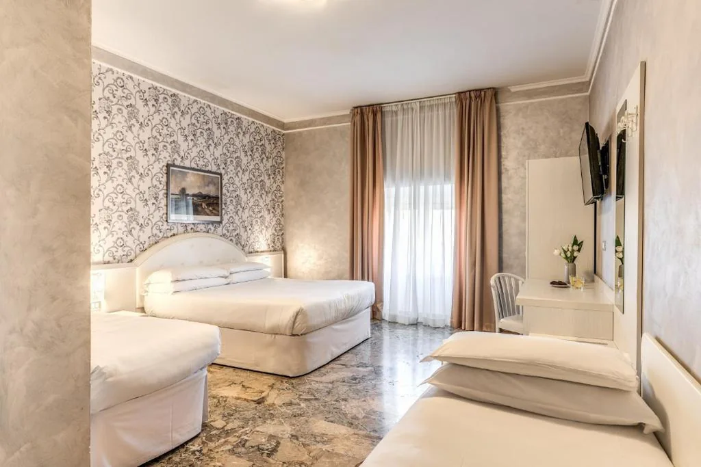 Camera Quadrupla — Hotel Orazia