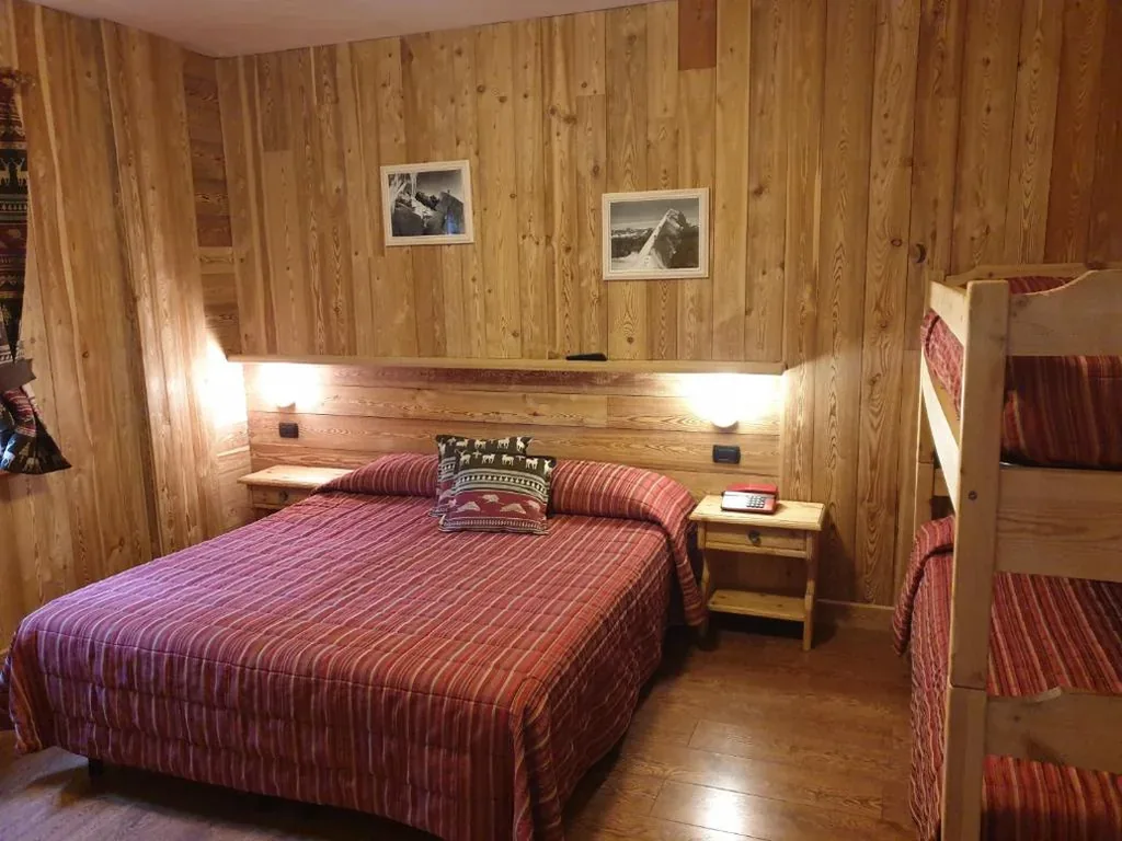 Quadruple Room — Hotel Rendez-Vous – Aymavilles