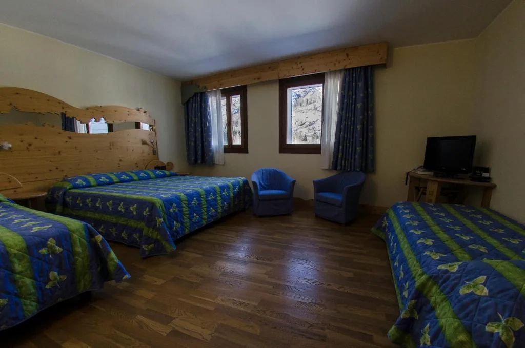 Camera Quadrupla — Hotel Rivè – Complesso Turistico Campo Smith