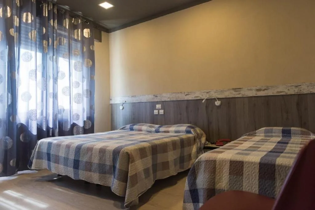 Camera Quadrupla — Hotel Royal