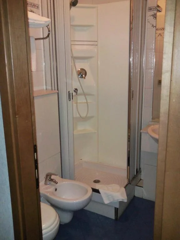 Quadruple Room — Hotel Silva