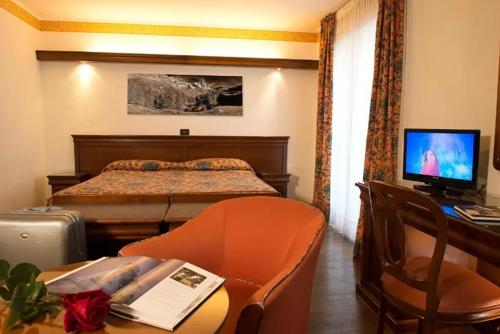 Camera Quadrupla — Hotel Tourist