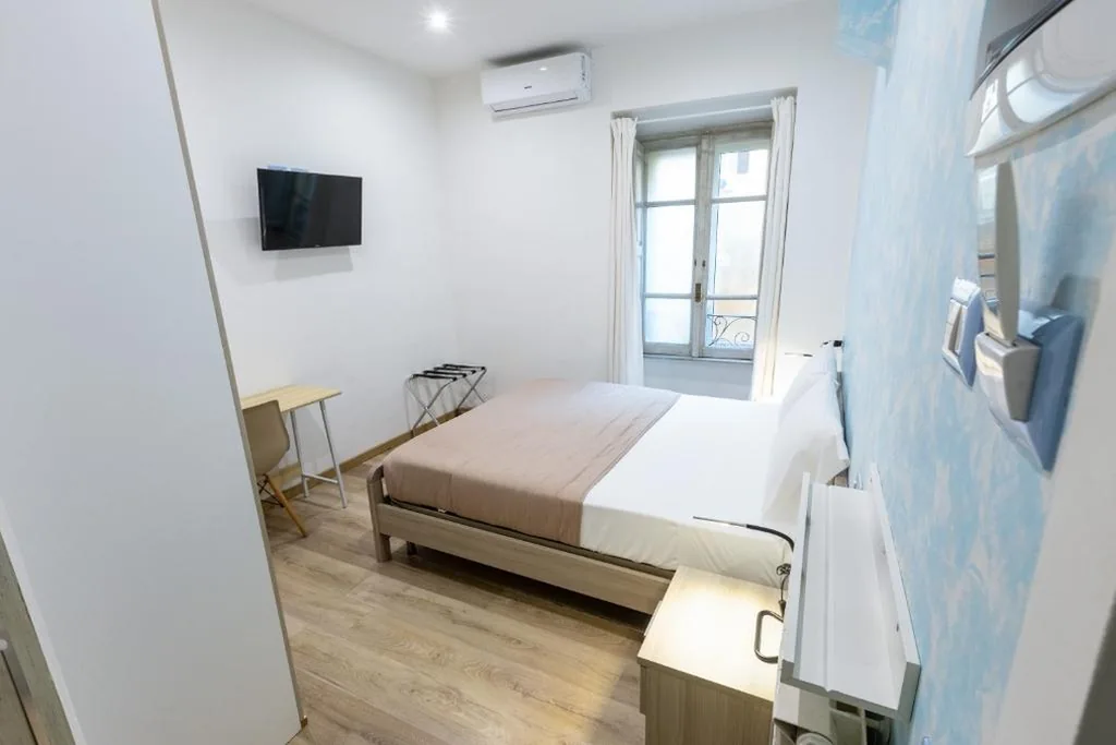 Quadruple Room — La Vite Vaticana
