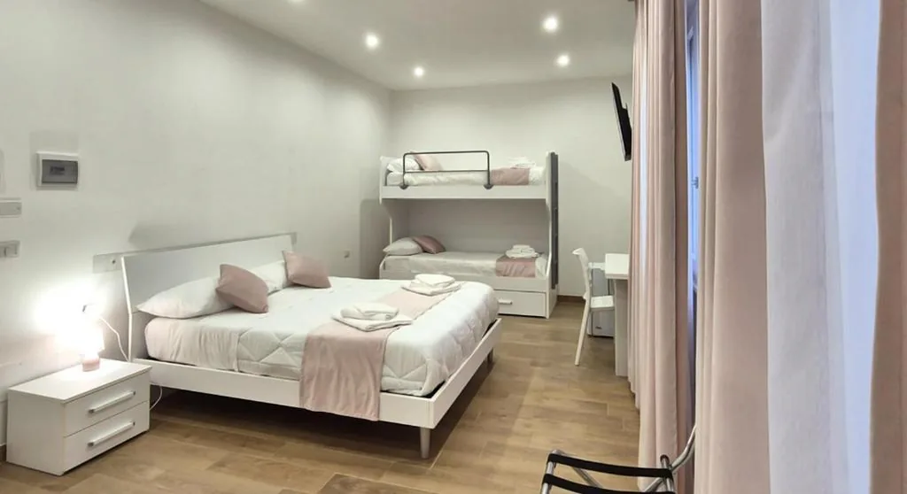 Camera Quadrupla — Lovely Rooms by Rentbeat