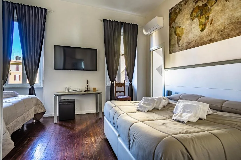 Camera Quadrupla Luxury — Relais Incantesimo Vaticano