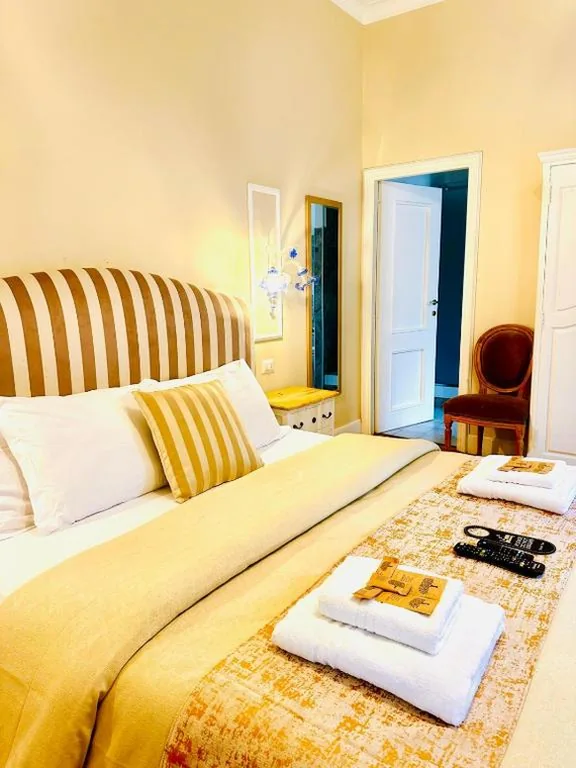 Camera Quadrupla Luxury — Rome Piazza di Spagna Guesthouse