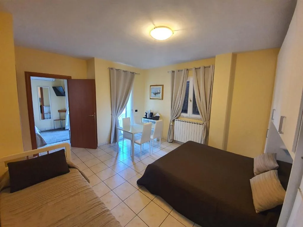 Premium Quadruple Room — Guest House Brezza Marina