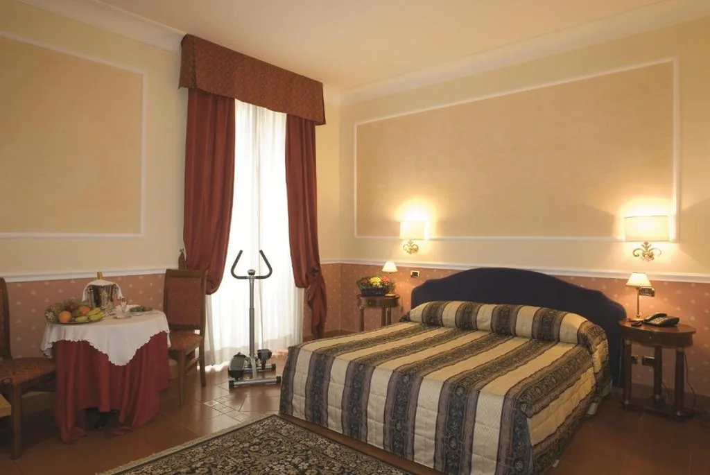 Quadruple Room — Relais Hotel Antico Palazzo Rospigliosi