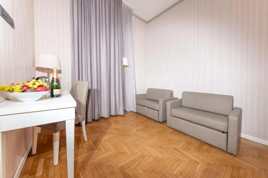 Camera Quadrupla — Spa & Wellness by Des Anglais ” Accesso SPA compreso”