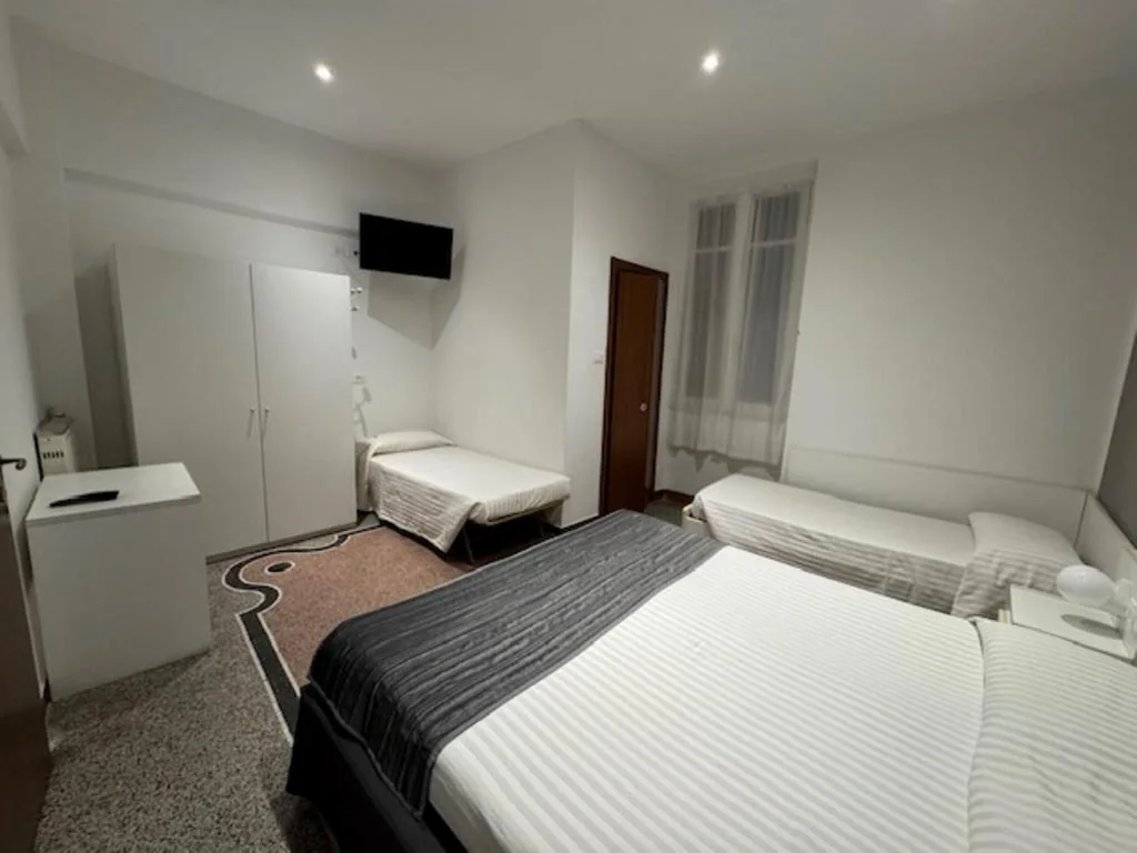 Standard Quadruple Room — Hotel Ristorante Milton