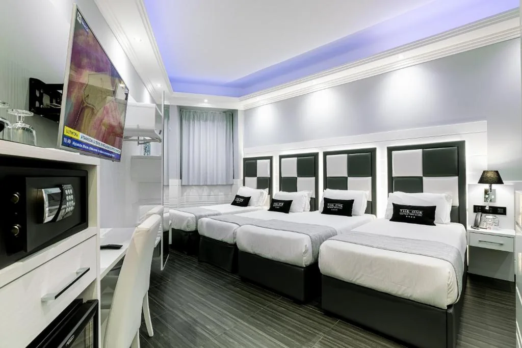Camera Quadrupla Standard — THE ONE Boutique Hotel & Private SPA Roma