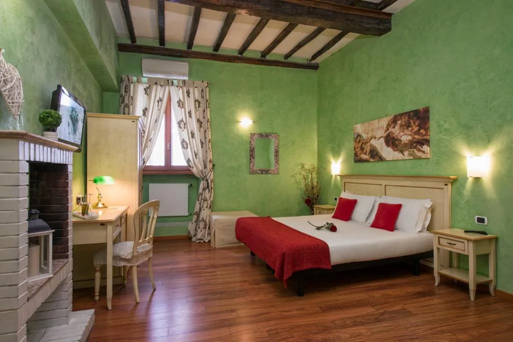 Superior Quadruple Room with 1 Double Bed and 1 Sofa Bed — Navona Tower Relais