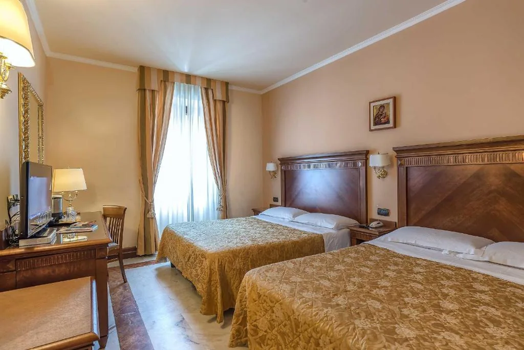 Camera Quadrupla — Tmark Hotel Vaticano