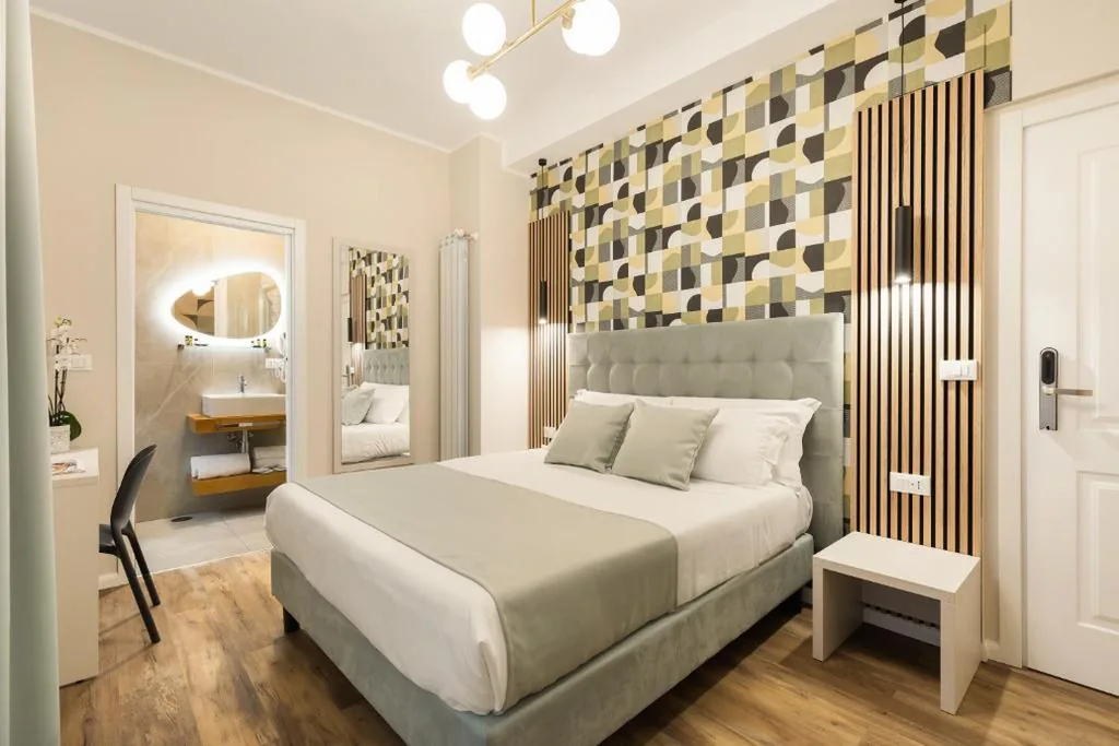 Queen Room — AlbaDea Déco&Jacuzzi