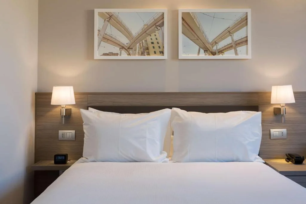 Queen Room with Sofa — Hampton By Hilton Rome East