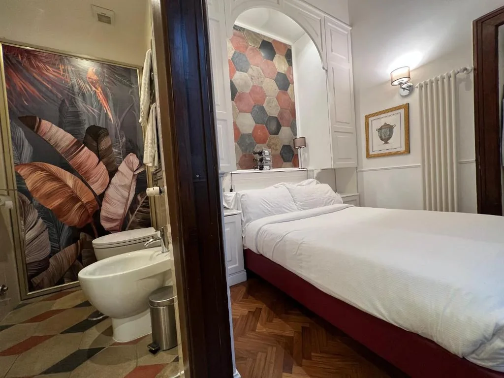 Camera Queen con Sauna a Vapore — Navona Central Suites