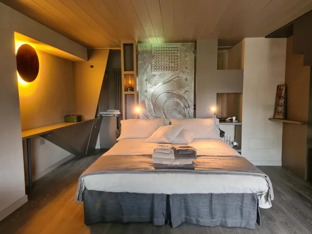 Queen Room with Hot Tub — L’angolino di Bonny