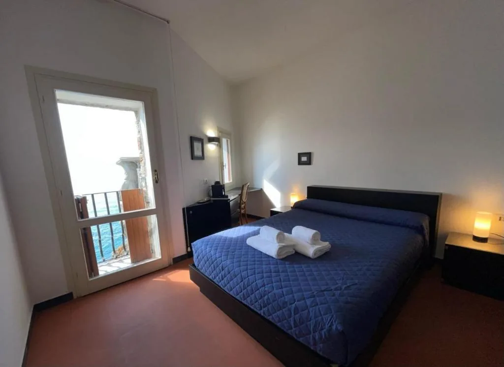 Camera Queen con Vista Mare — Villa a Rocchetta Luxury Guesthouse