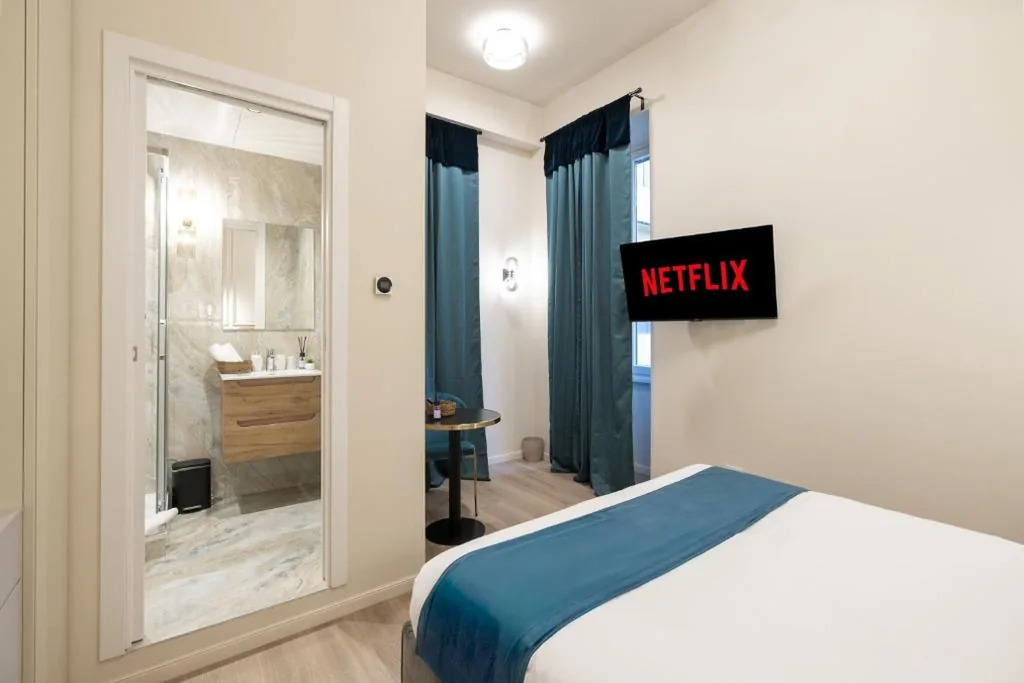 Camera Queen Deluxe — Aethel Guesthouse