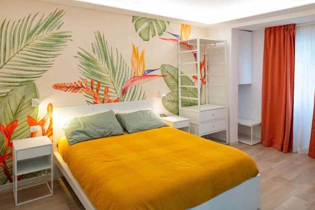 Queen Deluxe Room — EQM Roma