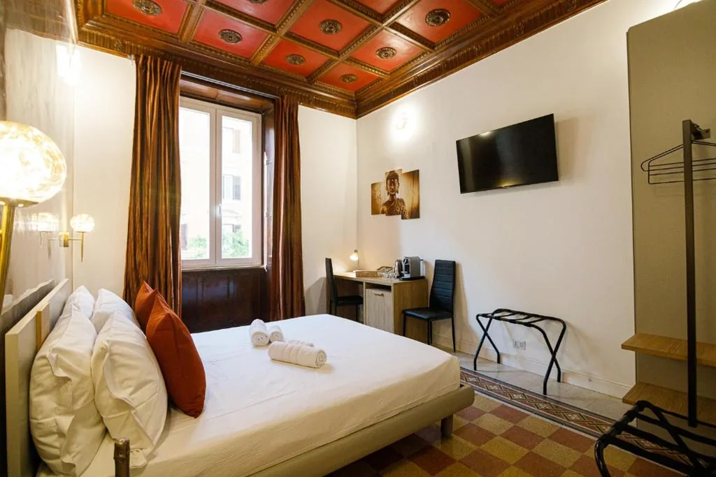 Camera Queen Deluxe — Erreggi Luxury Rooms