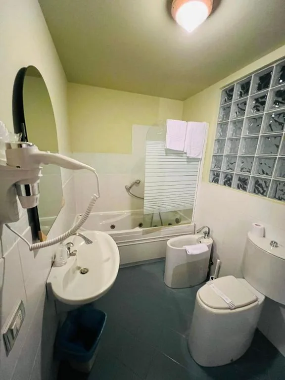 Queen Deluxe Room — hotel garni Santa Caterina