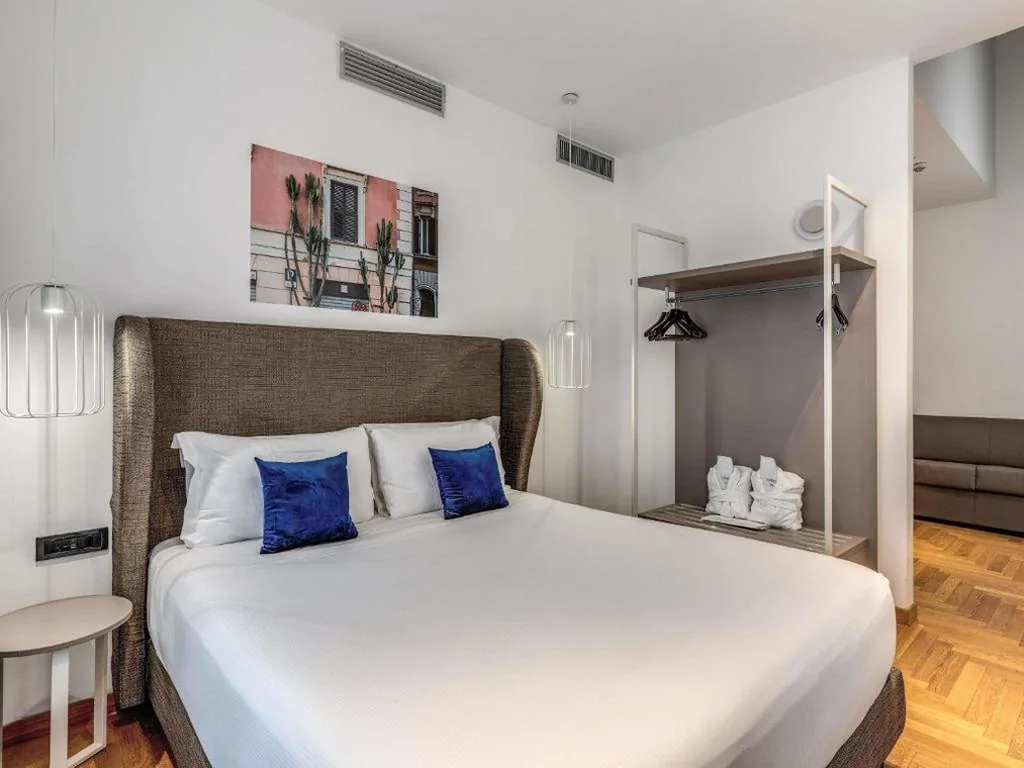 Camera Queen Deluxe — Mercure Roma Centro Termini