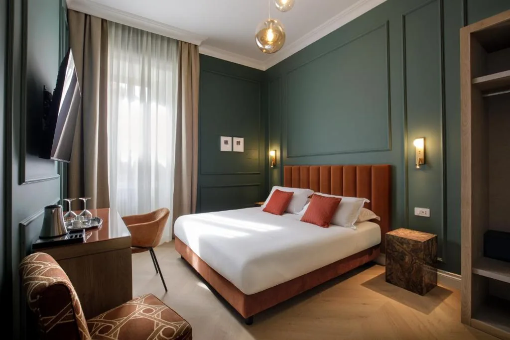 Queen Deluxe Room — The right place 4u – Casa Truman Collection – Sole Savelli Boutique GuestHouse