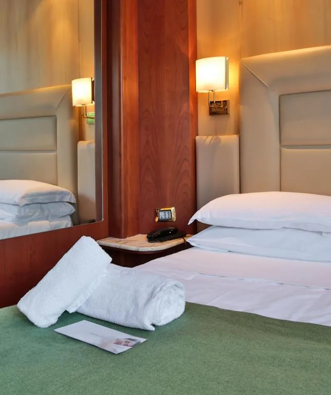 Camera Queen Economy — Best Western Hotel Anthurium