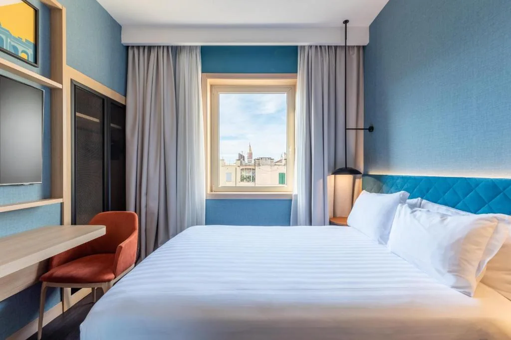 Camera Queen — Hilton Garden Inn Rome Colosseum
