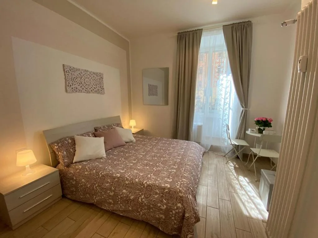 Queen Room — Lovely Nights Rome – Luxury rooms