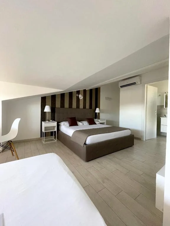 Camera Queen — Resort la Magnolia