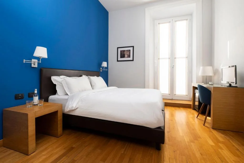 Queen Room — Sky Blue Place Rome