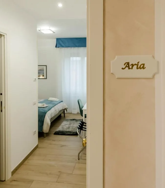 Queen Standard Room — Le vestali Guest House