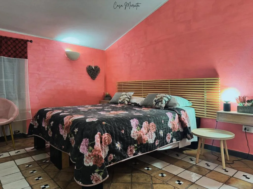 Camera Queen Standard — Marieta Rooms