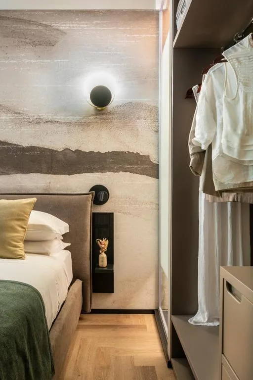 Camera Queen Standard — San Giovanni Luxury Rooms