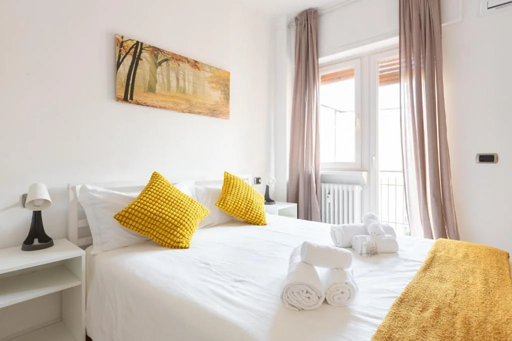 Queen Standard Room — San Paolo Suites Metro Station