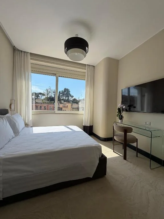 Queen Standard Room — The view Barberini