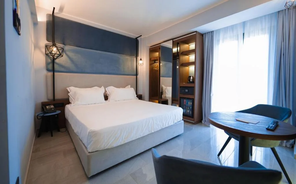 Queen Superior Room — Best Western Plus Sabaudia Hotel