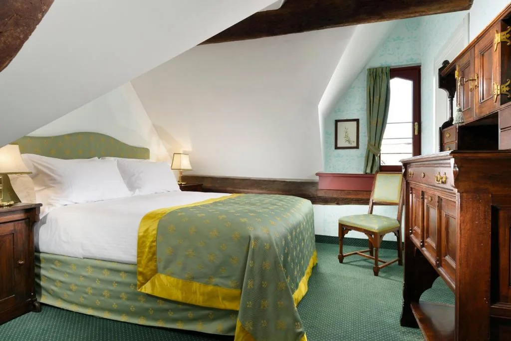 Queen Superior Room — Castello Dal Pozzo Resort Lago Maggiore – Preferred Hotels & Resorts