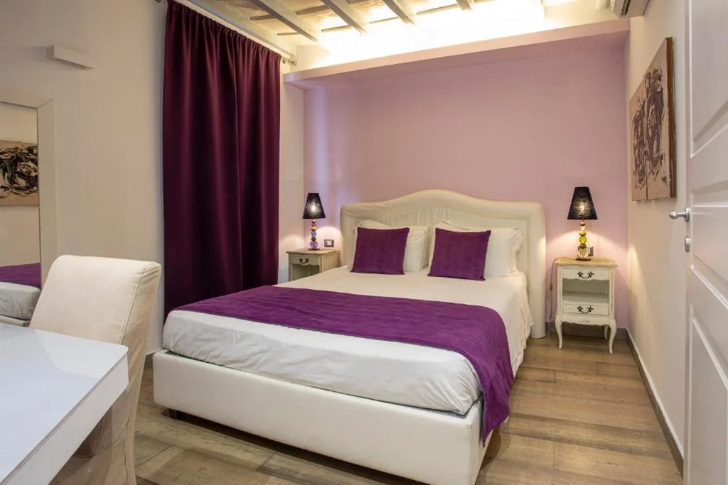 Camera Queen Superior — Corso Suite 107 Rooms Wellness & Spa