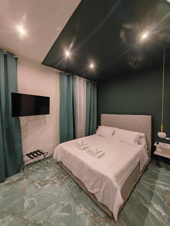 Camera Queen Superior — Cozy Luxury room San Pietro