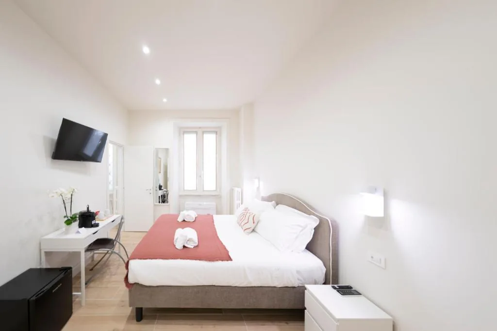 Queen Superior Room — Domus Giulio Guest House