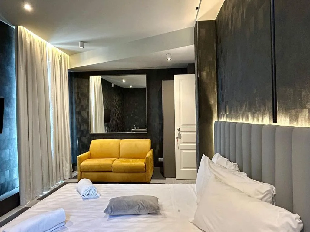 Queen Superior Room — Private Luxury Suites