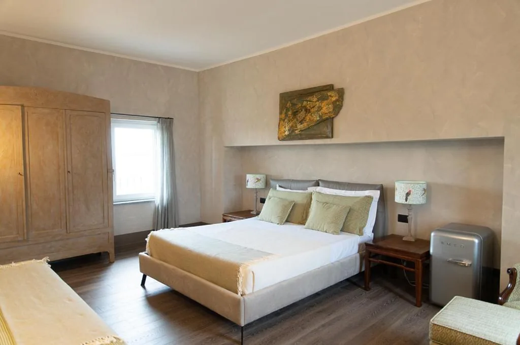 Queen Superior Room — Sedendo e Mirando B&B