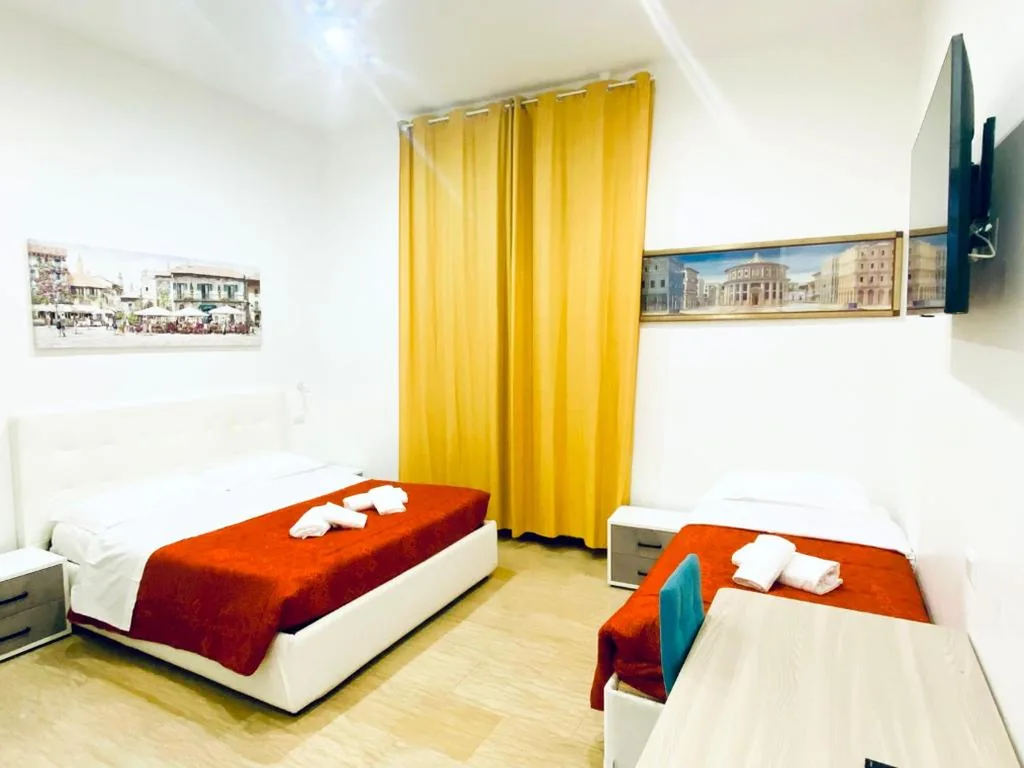 Camera Queen — Tawhid Accomodation