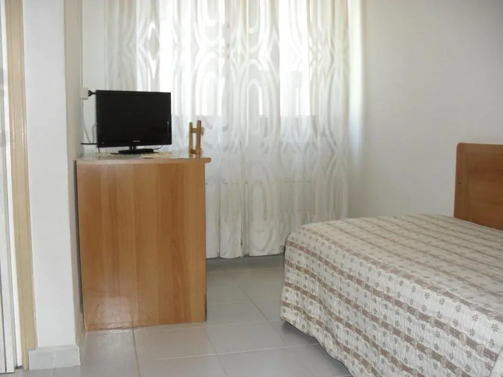Single Room — Al Caminetto